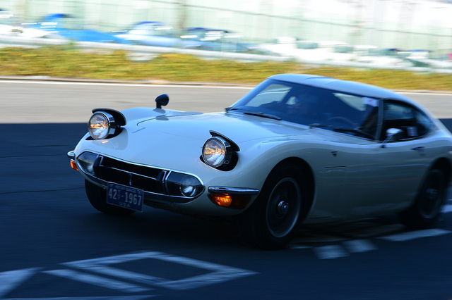 MEGA WEB でトヨタ 2000GT・AE86・86が走る！